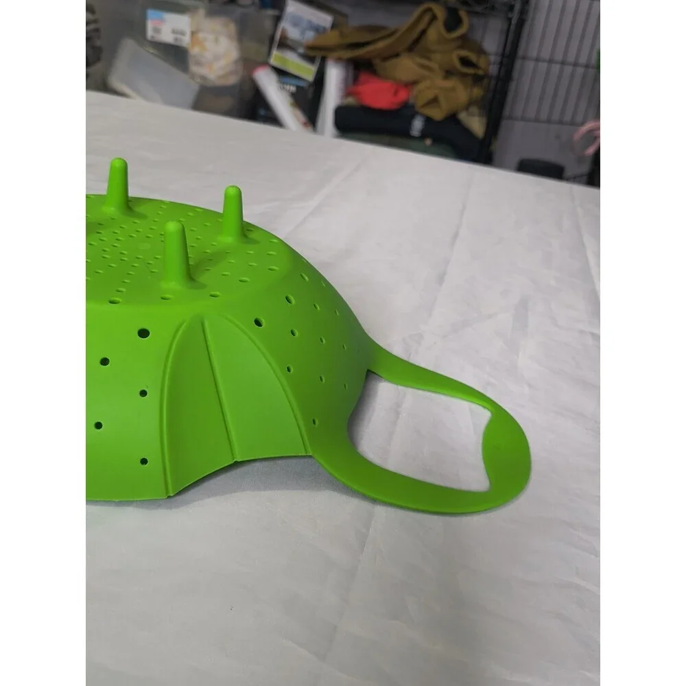 OXO Softworks Green Silicone Steamer Basket Sling ~ Interlock Handles